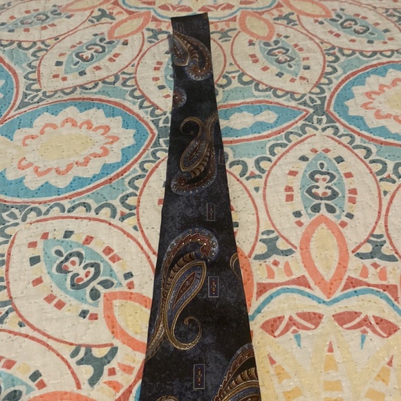 tie  Jhonatan.carson - Picture 3 of 8